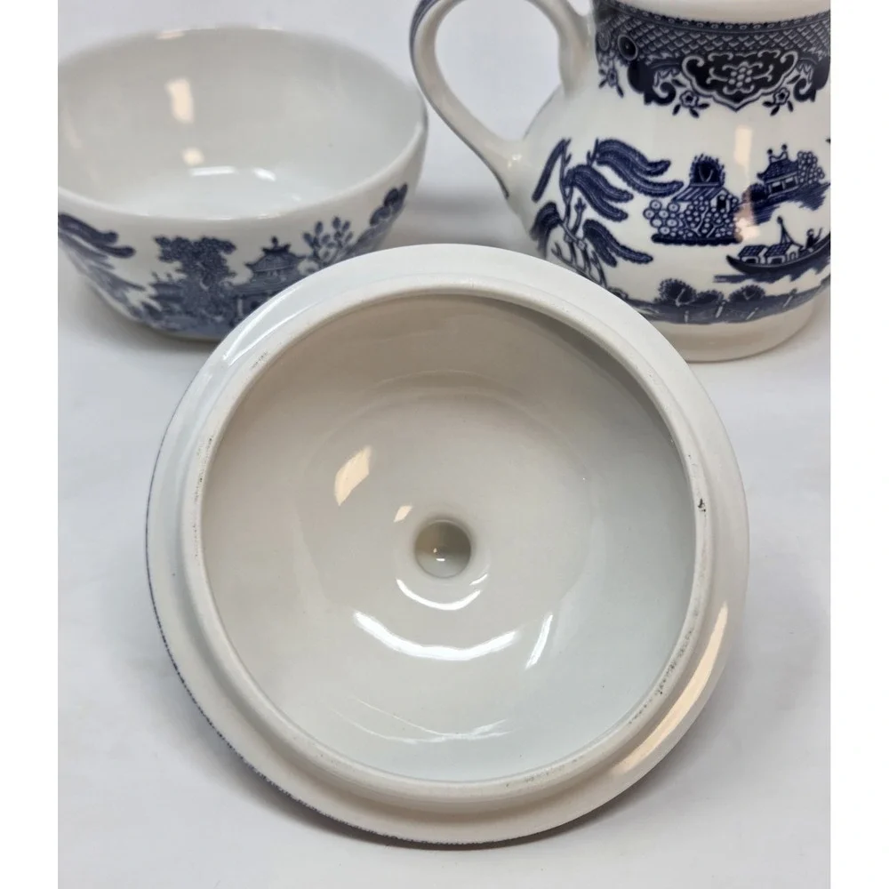 Churchill Blue Willow England Creamer Sugar Bowl Set New in Original Box